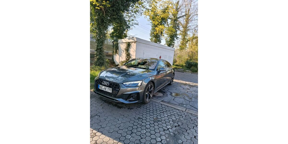 Audi A5 60.500 km 31.999 &euro; München 81925