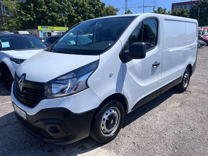 Renault Trafic 57.000 km 15.990 € München 81243