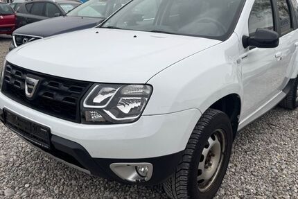 Dacia Duster 82.000 km 7.490 &euro; München 81829