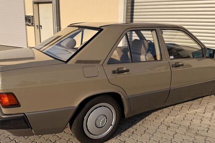Mercedes 190