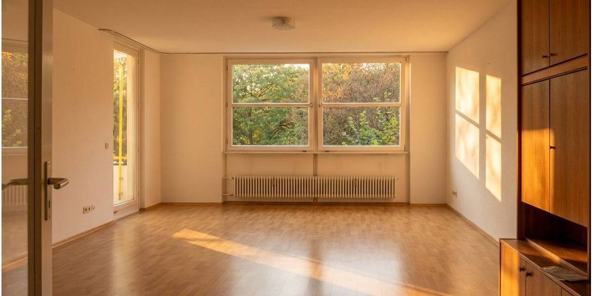 Etagenwohnung München Bogenhausen - 4 Zimmer, 110 m&sup2;, 2.290&euro; | Angebot:26806839