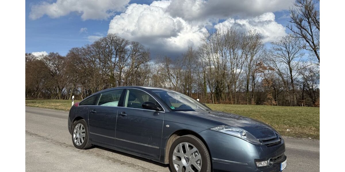 Citroen C6 156.300 km 4.999 &euro; Pullach 81479