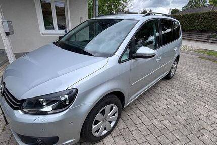 VW Touran 153.500 km 10.500 &euro; Schöngeising 82296