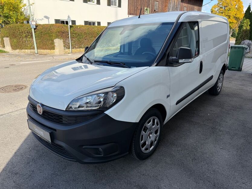 Fiat Doblo 27.750 km 16.890 € München 81827