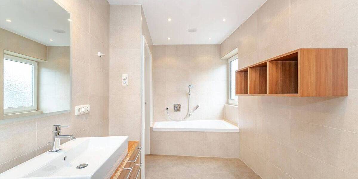 Mehrfamilienhaus, Wohnhaus München Trudering-Riem - 6 Zimmer, 223 m&sup2;, 898.000&euro; | Angebot:25666556