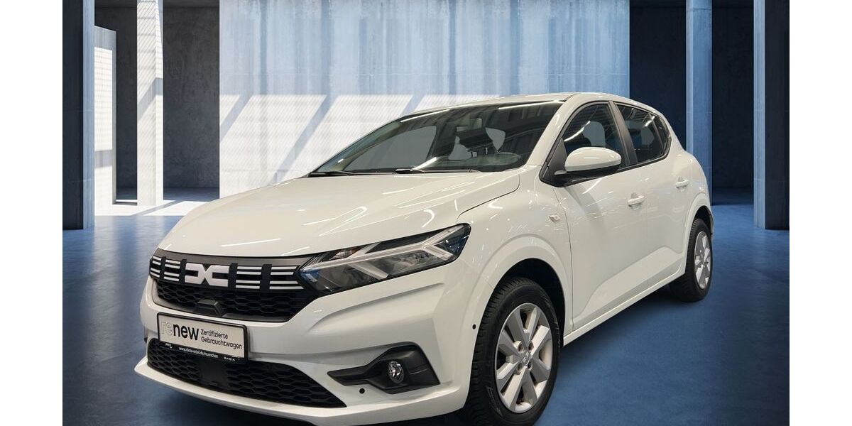 Dacia Sandero 30.409 km 13.990 &euro; München 81827