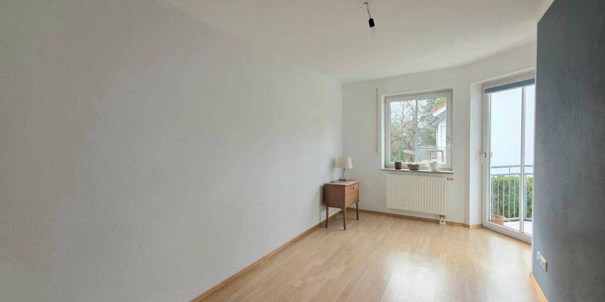 Doppelhaushälfte München Pasing-Obermenzing - 6 Zimmer, 140 m&sup2;, 2.100&euro; | Angebot:25999055