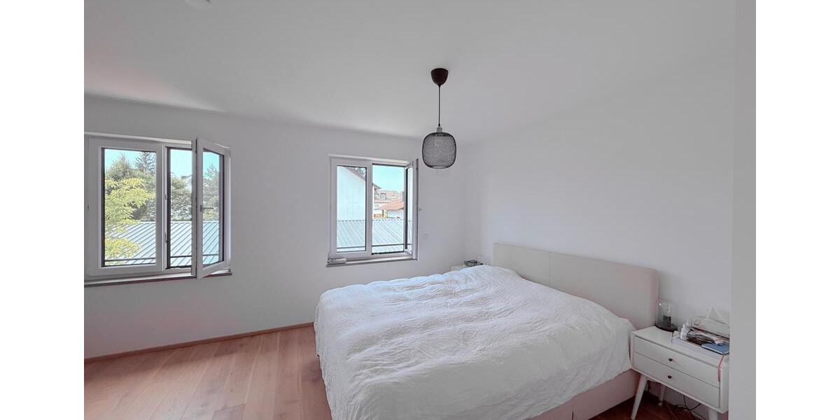 Doppelhaushälfte München Bogenhausen - 5 Zimmer, 144 m&sup2;, 3.970&euro; | Angebot:26247760