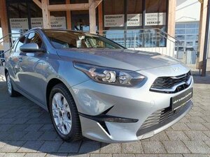 Kia Ceed SW / ceed SW CEED SW 1.5T 140 DCT7 VIS KOMF+ 15.787 km 23.490 € Höhenkirchen-Siegertsbrun 85635
