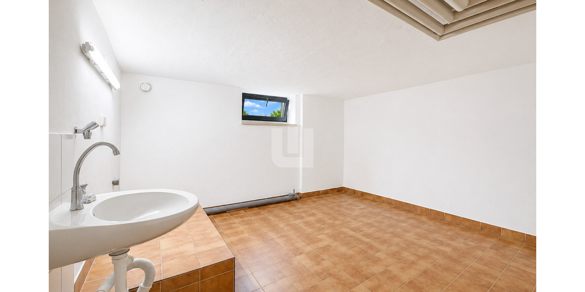 WINDISCH - Gemütliche 3,5-Zimmer-Erdgeschosswohnung in Ortsrandlage von Gernlinden - bezugsfrei! - Etagenwohnung Maisach / Gernlinden Gernlinden | Angebot:27009269