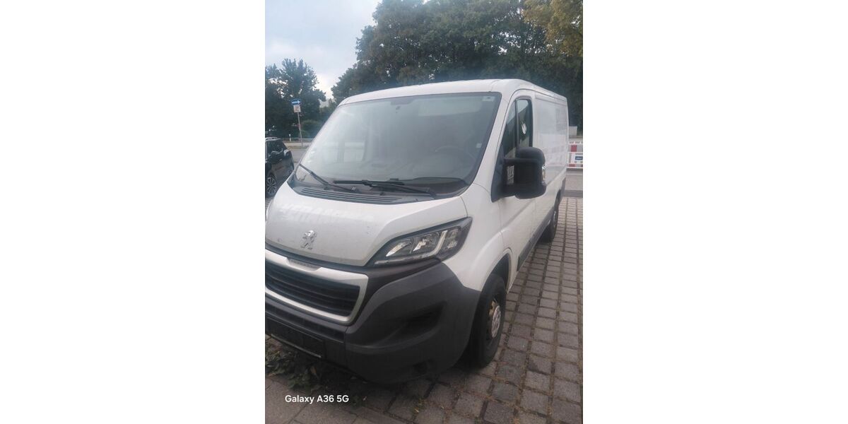 Peugeot Boxer 260.000 km 2.900 &euro; München 80999
