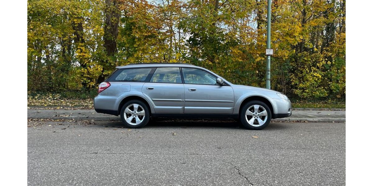 Subaru Outback 363.500 km 5.000 &euro; München 80802