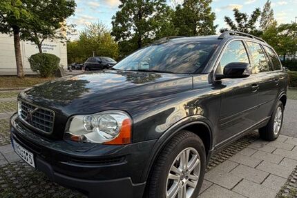 Volvo XC90 263.000 km 6.250 &euro; München 80993