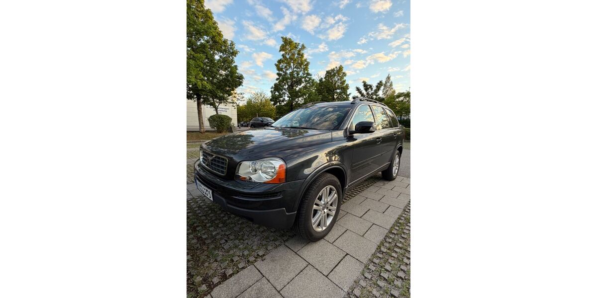 Volvo XC90 263.000 km 6.250 &euro; München 80993