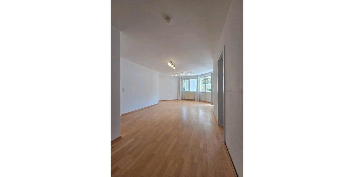 Erdgeschoßwohnung München Allach-Untermenzing - 2 Zimmer, 62 m&sup2;, 1.400&euro; | Angebot:26152320