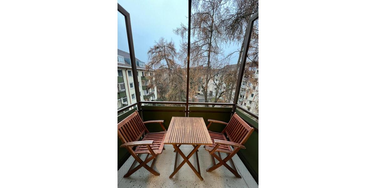 WG-Zimmer m. eigenem Balkon-90m2-möbliert-2er-WG, Olymp.West 3 zimmer