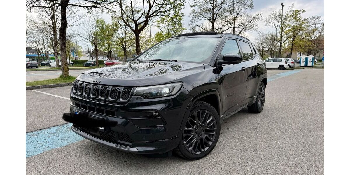 Jeep Compass 80.450 km 18.000 &euro; München 81673